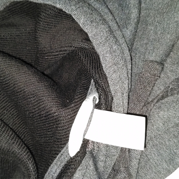🎉HOST PICK🎉 H & M BASIC Grey Hoodie Large - Picture 5 of 6